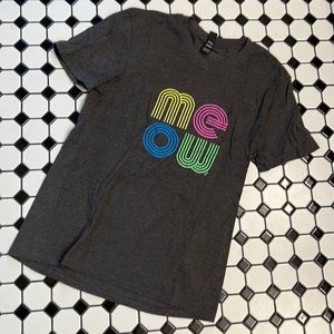 Rainbow MEOW vneck tee S nwot